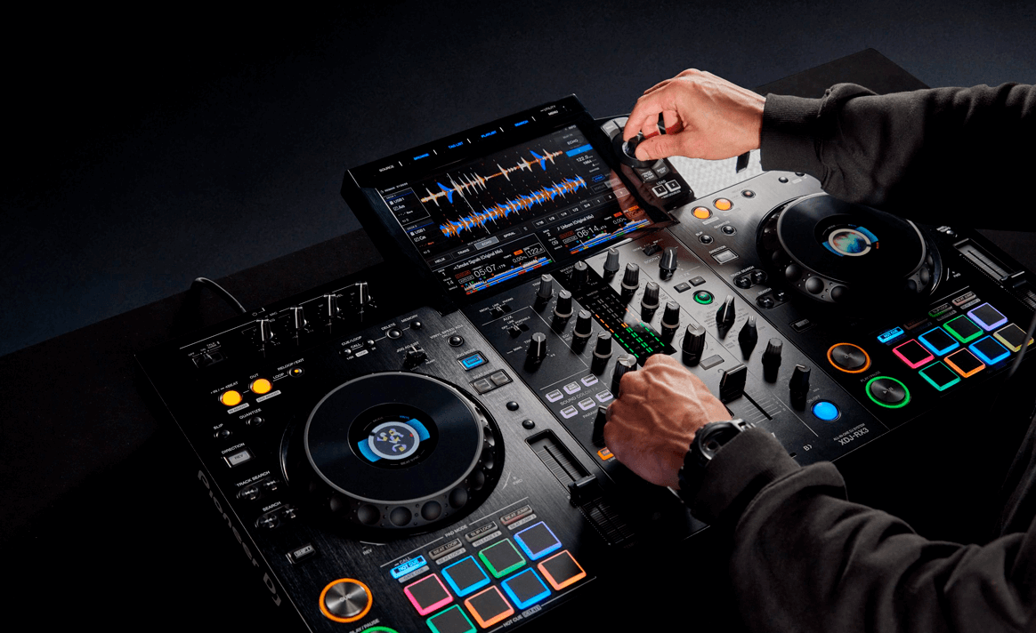 Régie DJ Pioneer RX3